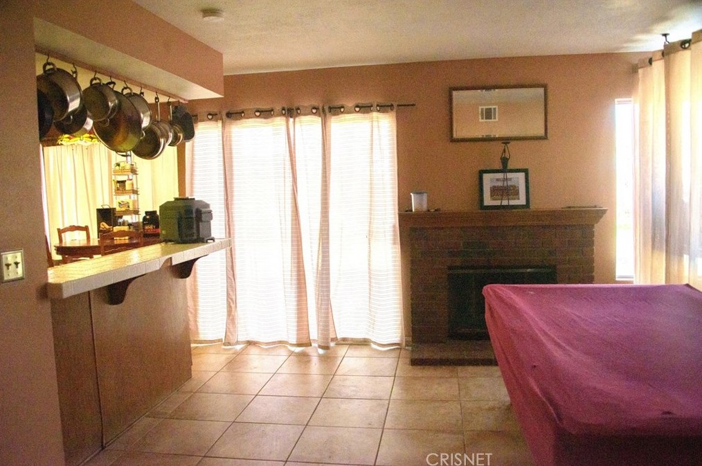 3713 Avenue, Palmdale CA  93551-0012 exterior