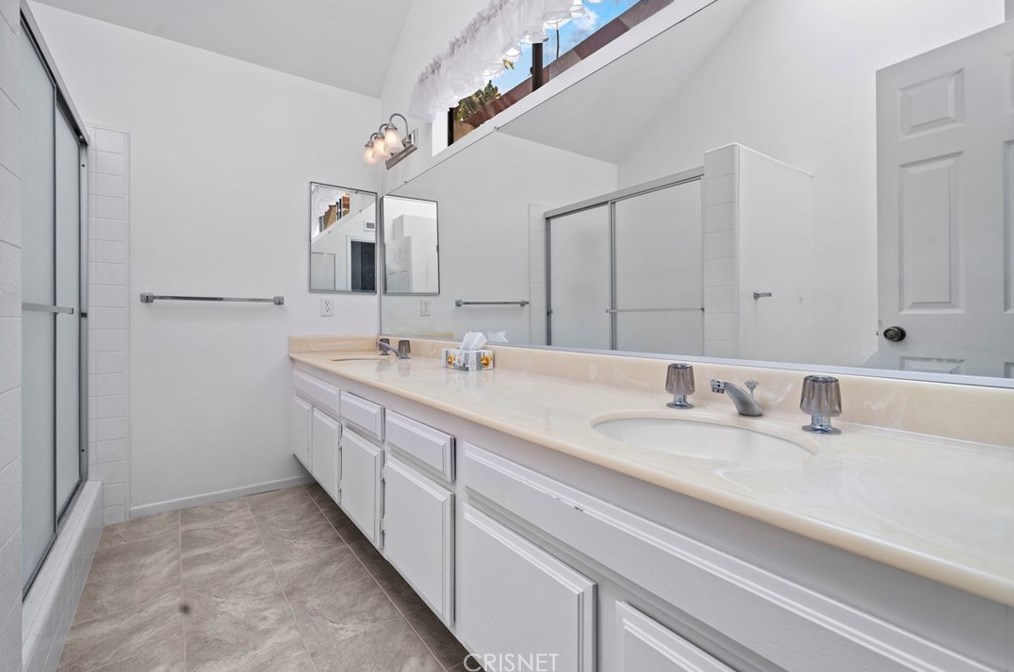 3446 Kings Ct, Costa Mesa CA  92626-1657 exterior