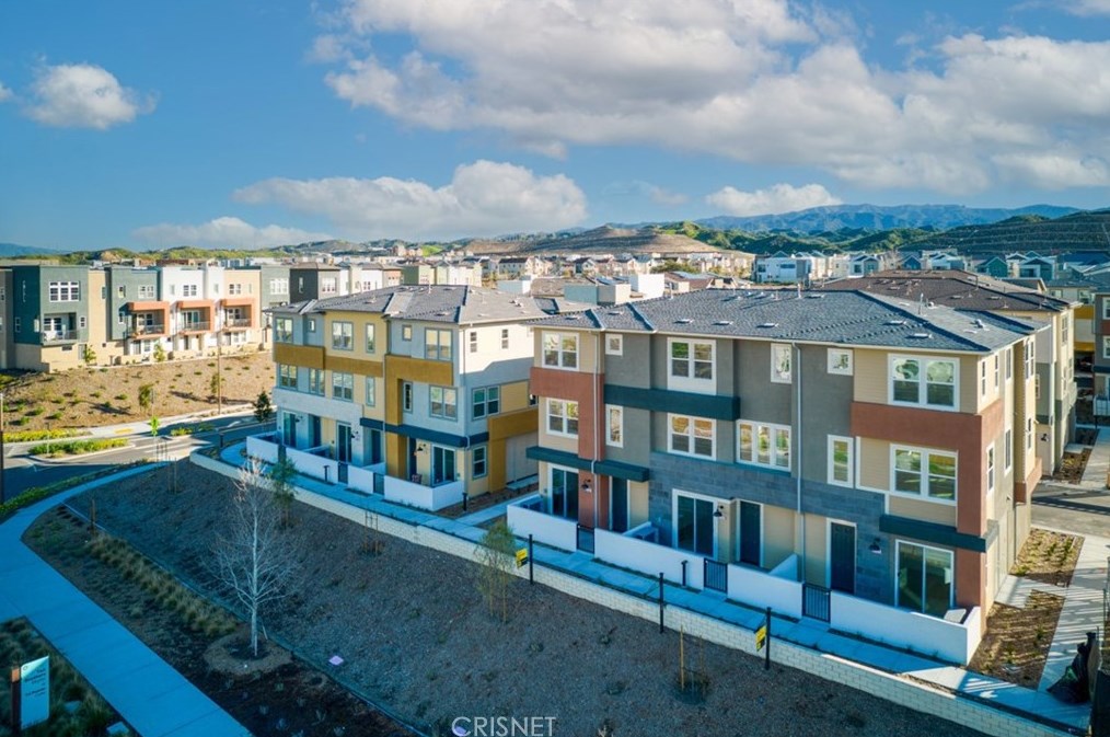 27117 Vly Oak Pl, Santa Clarita, CA 91381