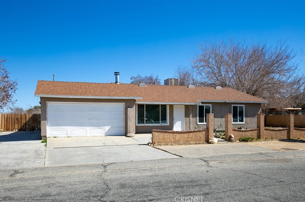 40196 177th St, Palmdale, CA 93591-3137