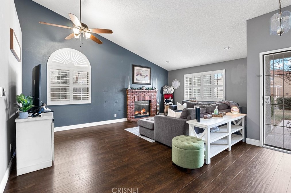 3136 Myrtle Ave, Tropico Village, CA 93560-6327