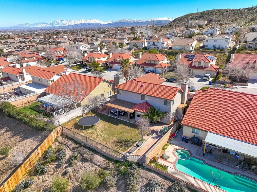 1047 Marigold Ave, Palmdale, CA 93551