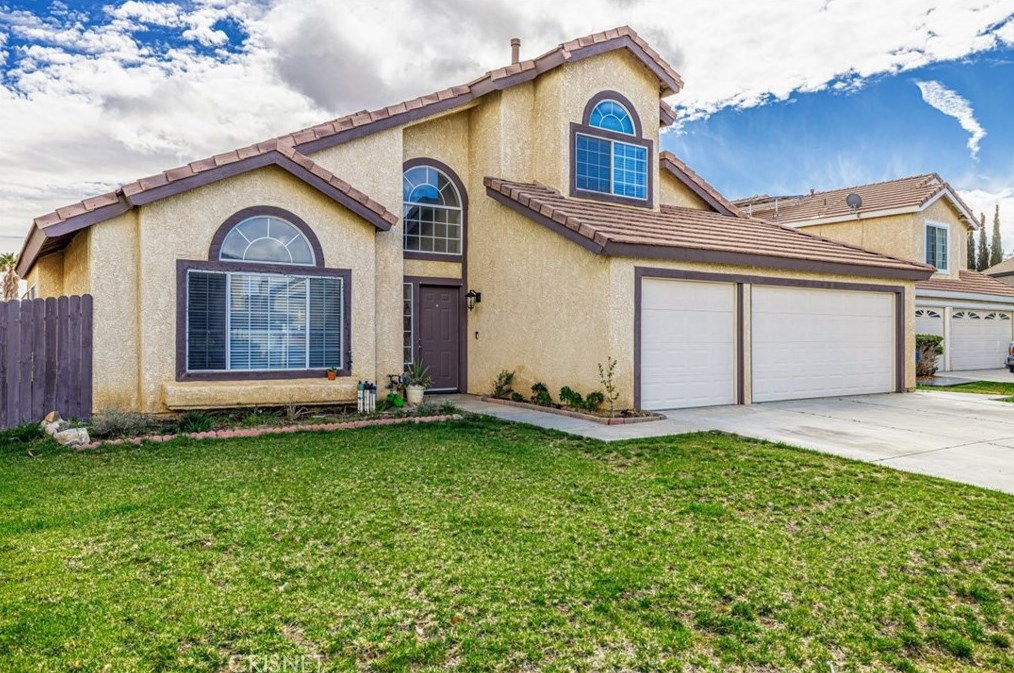 37718 Duffel St, Palmdale, CA 93552-3794