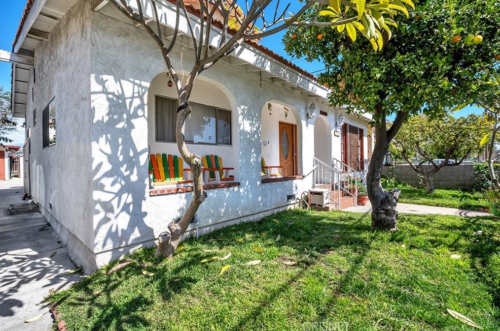 319 Avondale Ave, Monterey Park, CA 91754-1608
