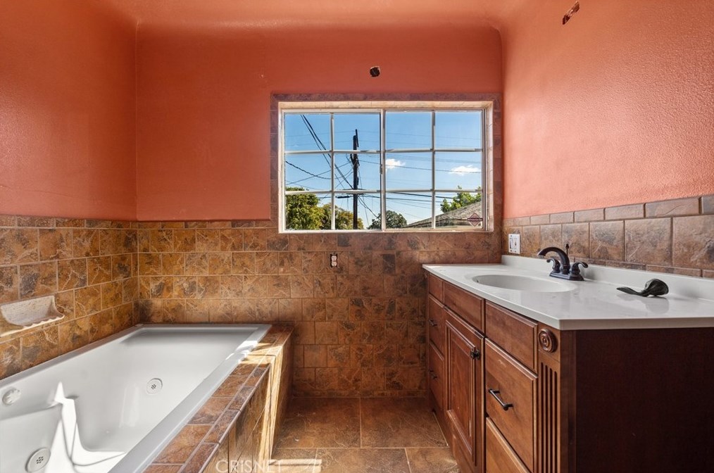 1776 Hayworth Ave, Los Angeles CA  90035-4618 exterior