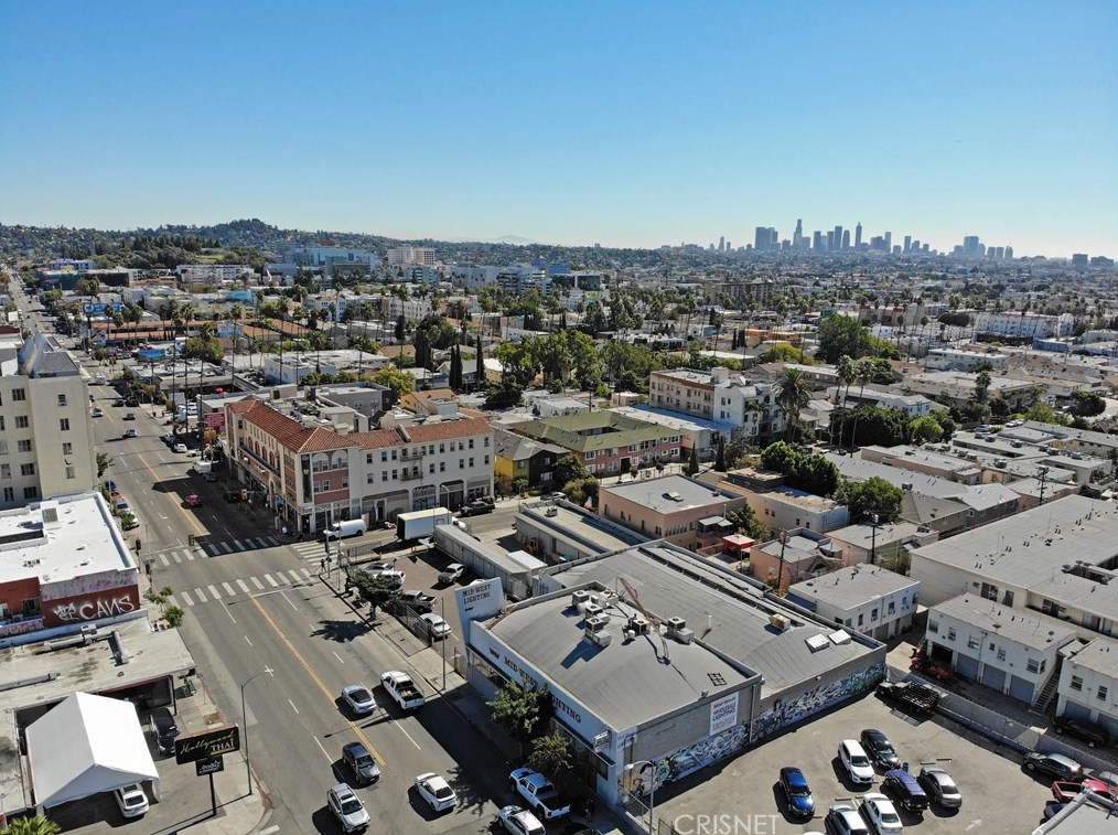 1646 Harvard, Los Angeles CA  90047-4232 exterior