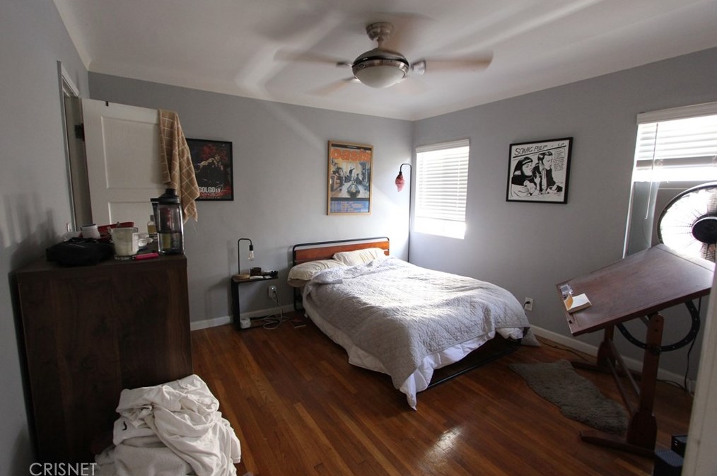 1646 Harvard, Los Angeles CA  90047-4232 exterior
