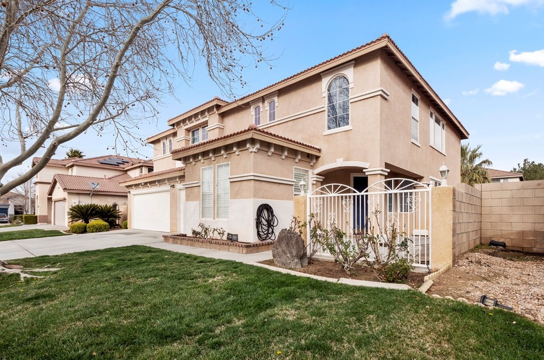 40528 Flag Way, Palmdale, CA 93551-5346