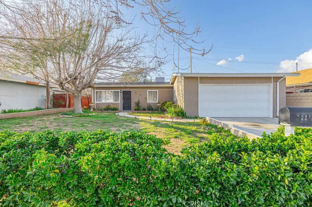 38965 Deer Run Rd, Palmdale, CA 93551-3901