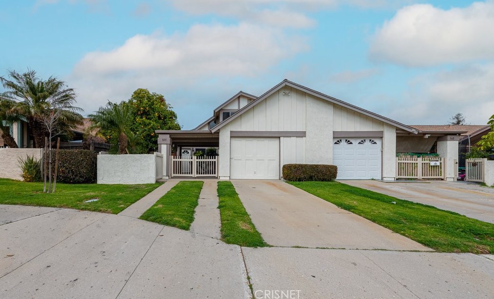 165 Ripley St, Camarillo, CA 93010-2617