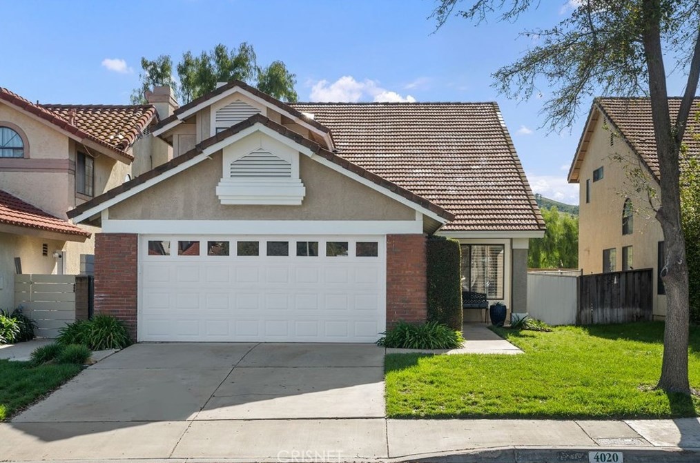 4020 Lost Springs Dr, Calabasas, CA 91301