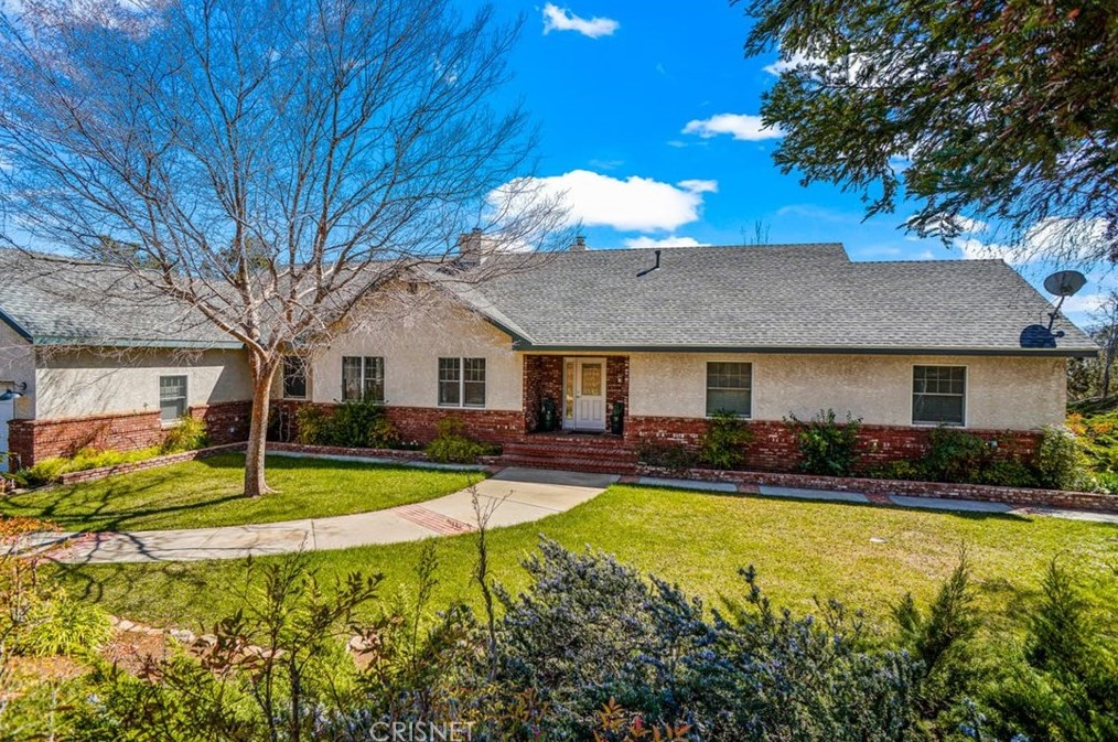 33936 53rd St, Acton, CA 93510-1600