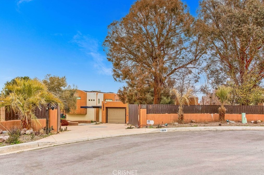 12972 La Cresta Dr, Apple Valley, CA 92308-6190