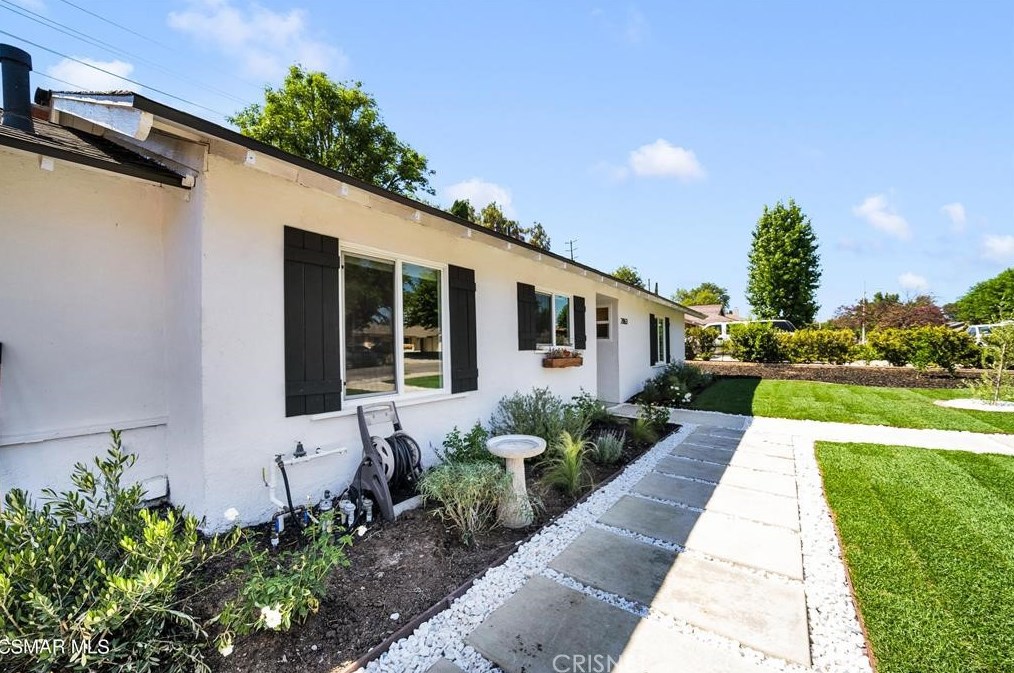 2863 Calle Quebracho, Thousand Oaks CA  91360-4509 exterior