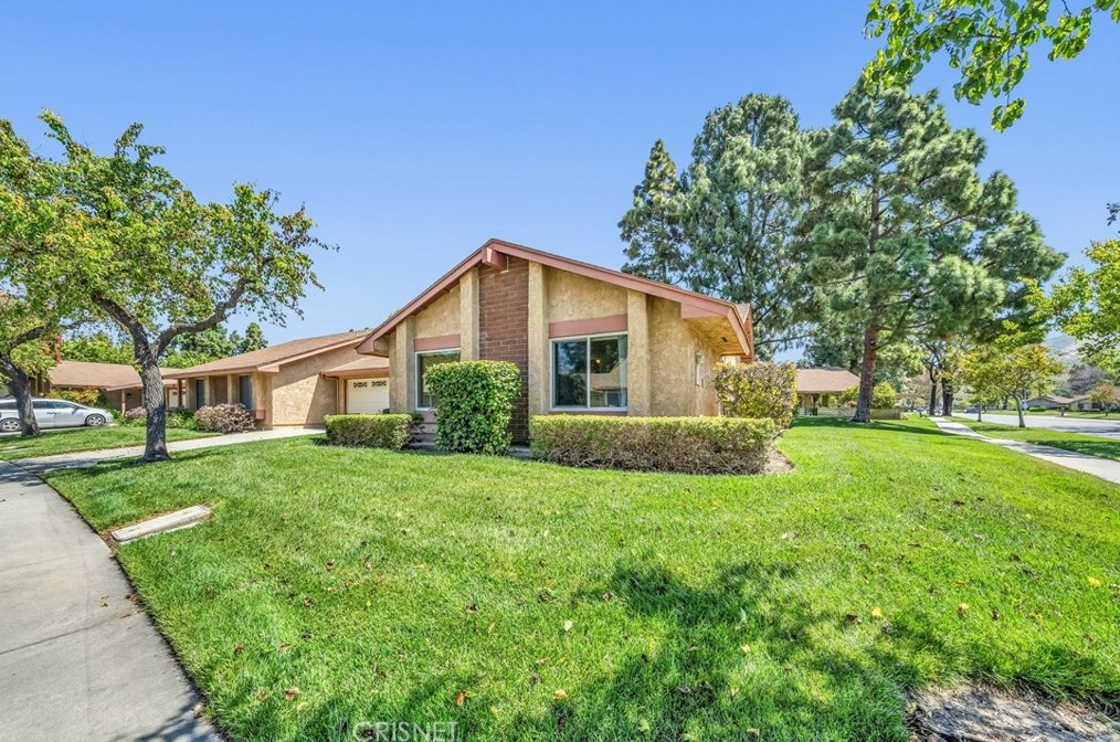13102 Village 13, Camarillo, CA 93012