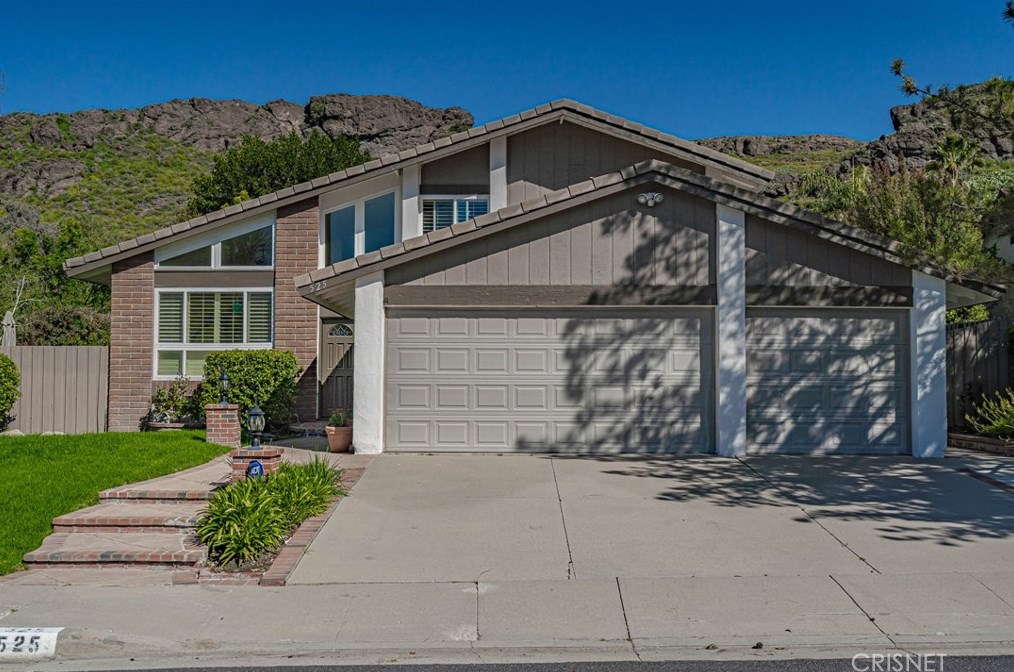 525 Raindance St, Thousand Oaks, CA 91360-1219