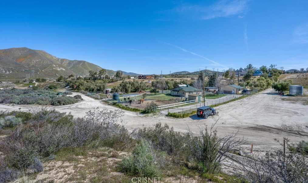 29100 Bootlegger Canyon Rd, Acton CA  93510-2204 exterior