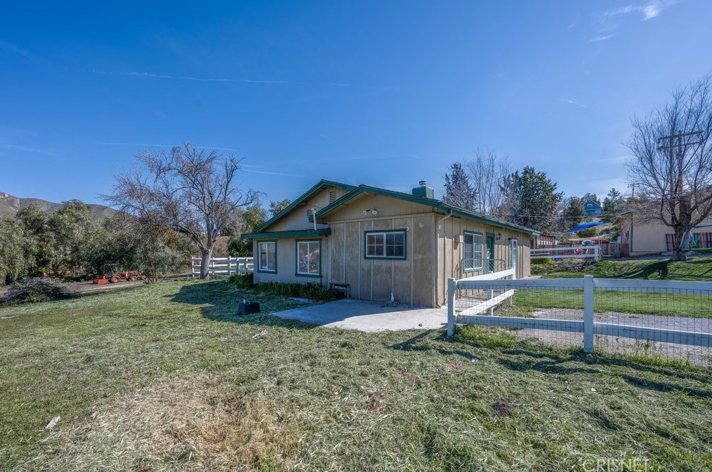 29100 Bootlegger Canyon Rd, Acton CA  93510-2204 exterior