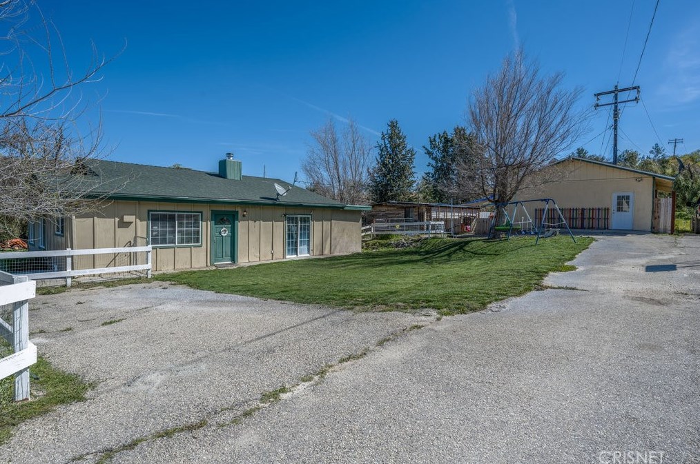 29100 Bootlegger Canyon Rd, Acton CA  93510-2204 exterior