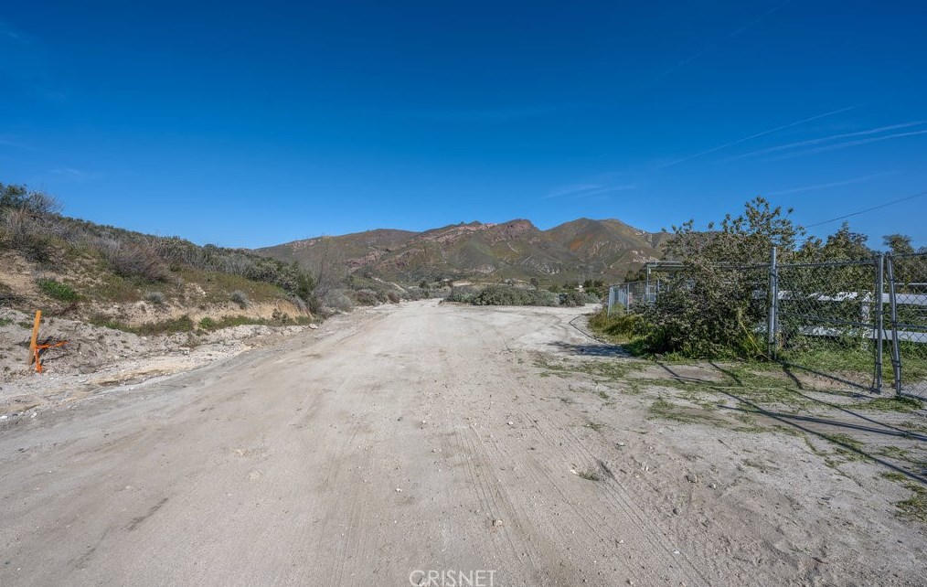 29100 Bootlegger Canyon Rd, Acton CA  93510-2204 exterior