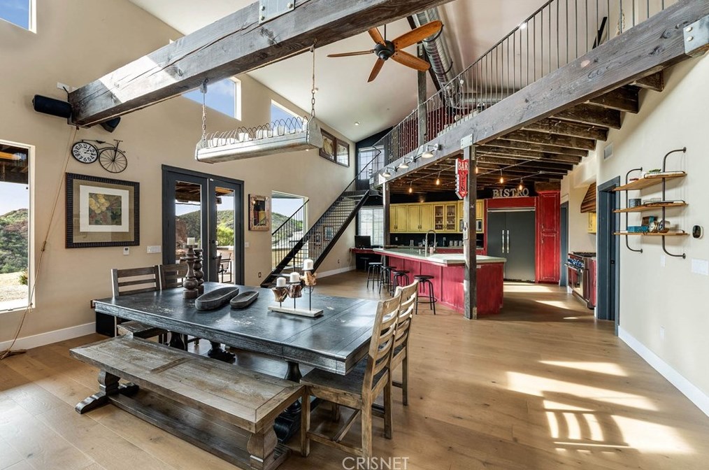 32194 Mulholland Hwy, Malibu CA  90265-2422 exterior
