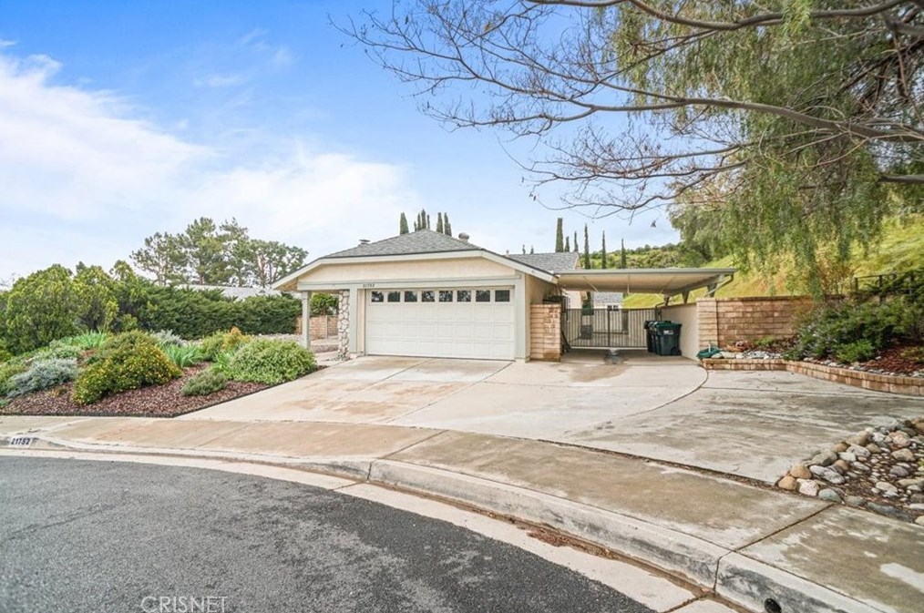 21752 Whey Dr, Santa Clarita, CA 91350