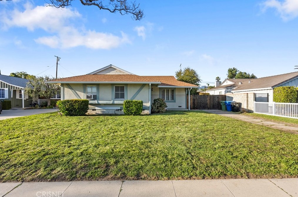 15259 Germain St, San Fernando, CA 91345-2015
