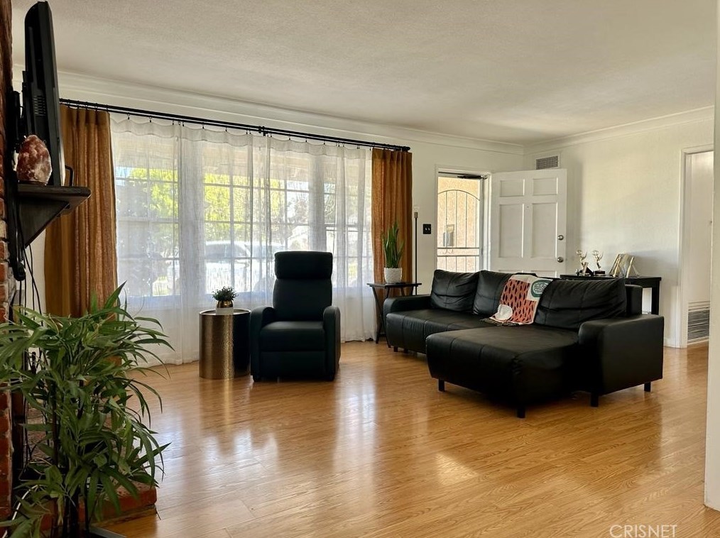 4239 N Shadydale Ave, Covina, CA 91722
