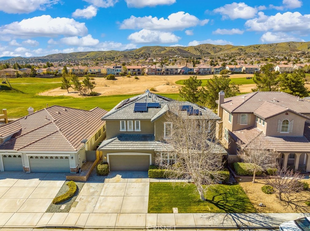 4138 Club Vista Dr, Palmdale, CA 93551-5656