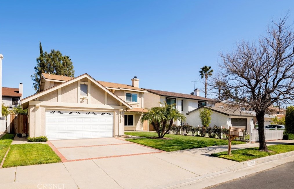 10138 Hanna Ave, Chatsworth, CA 91311-2815