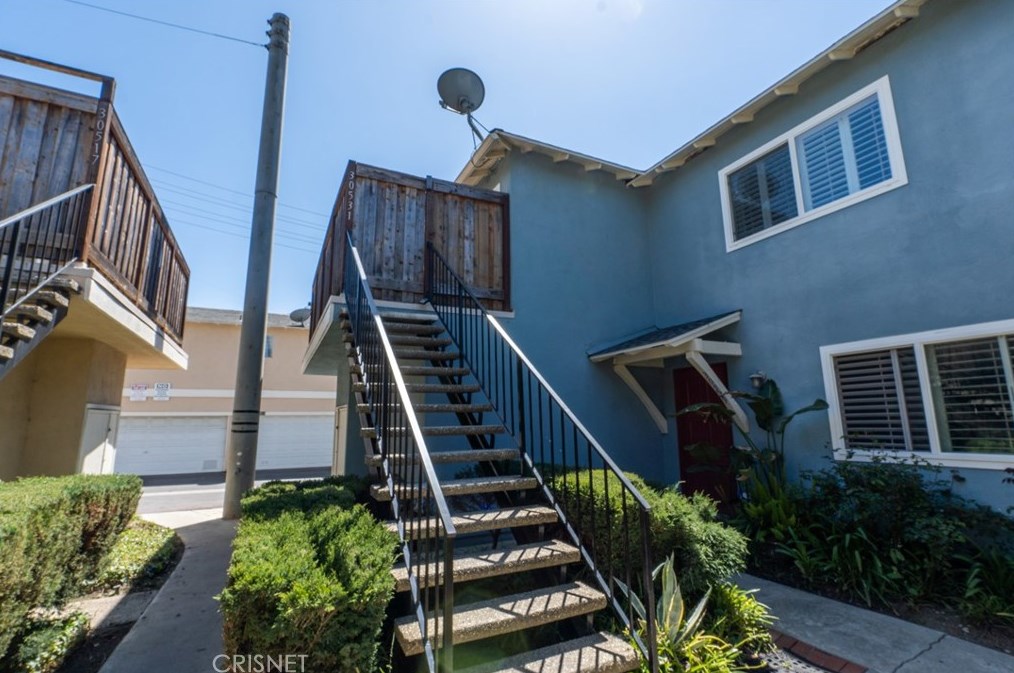 30531 Canwood St, Calabasas, CA 91301