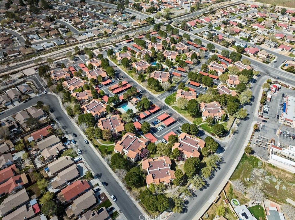 2554 Olive Dr, Palmdale CA  93550-4404 exterior