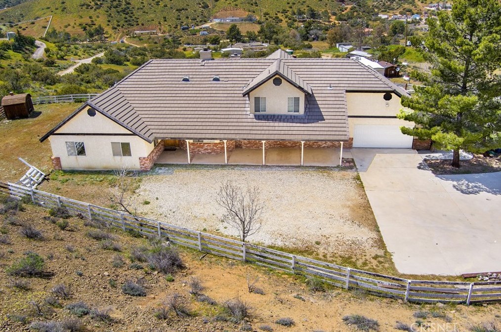 33434 Rainbow Bend Dr, Acton, CA 93510-1558