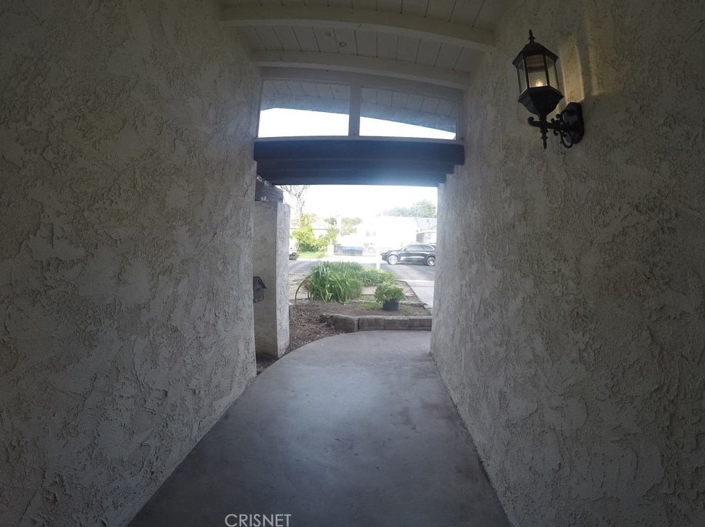7467 Zelzah Ave, Los Angeles CA  91335-3222 exterior