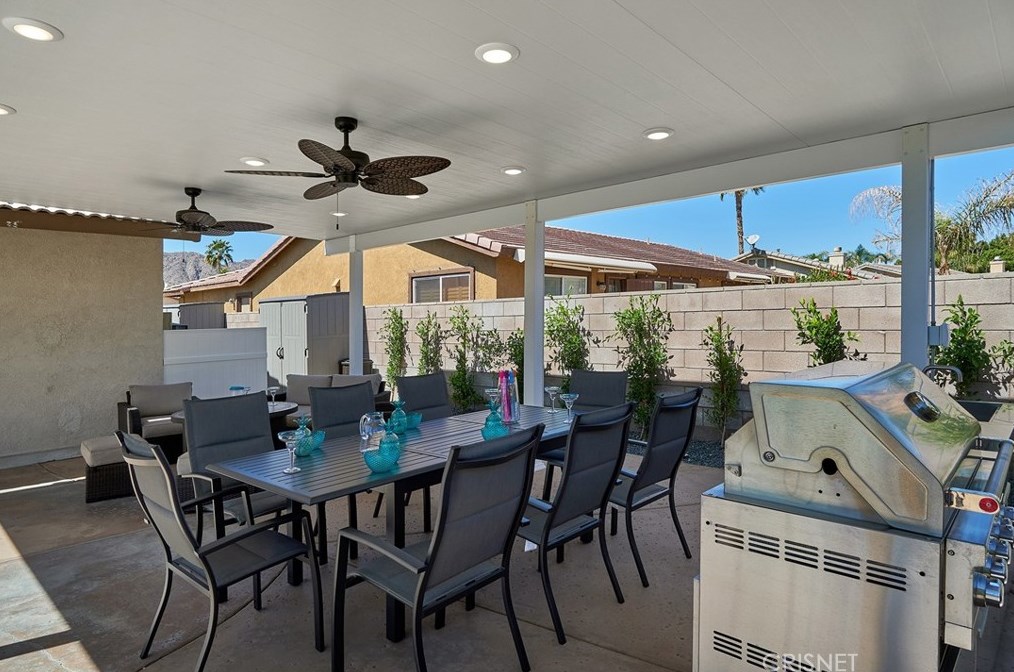 45540 Coldbrook Ln, La Quinta CA  92253-4182 exterior