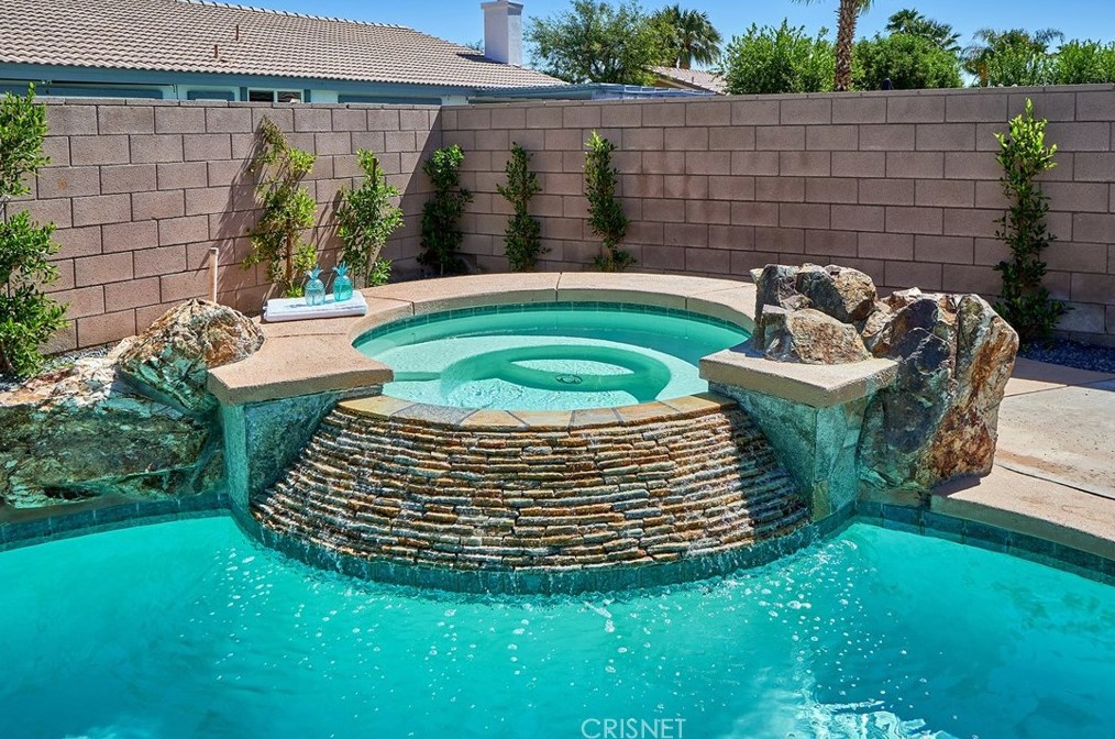 45540 Coldbrook Ln, La Quinta CA  92253-4182 exterior