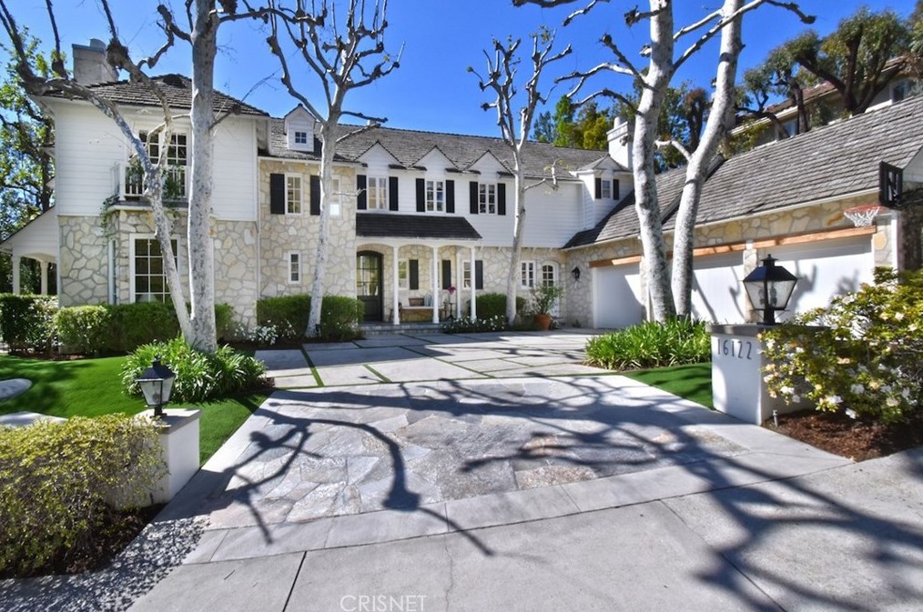 16122 Valley Meadow Pl, Van Nuys, CA 91436