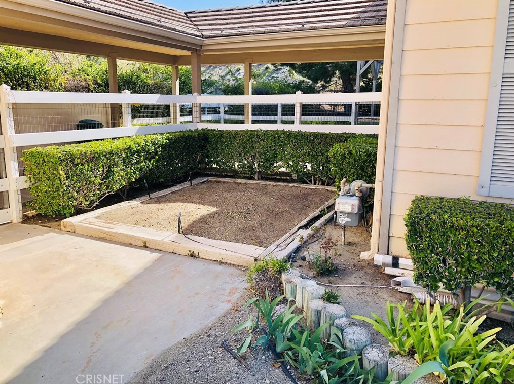 32230 Camino Canyon Rd, Acton CA  93510-2445 exterior