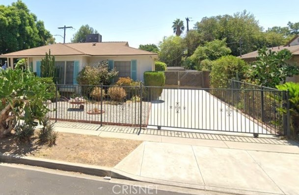 18130 Keswick St, Los Angeles, CA 91335-2041