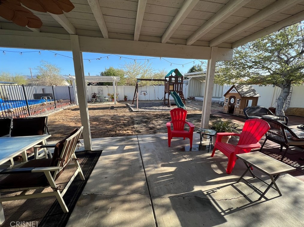 17983 Westlawn St, Hesperia, CA 92345-6918