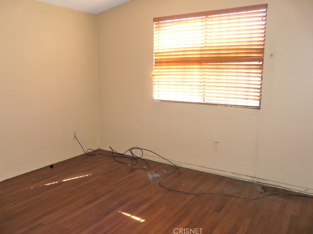 12736 Montford St, Los Angeles CA  91331-1116 exterior