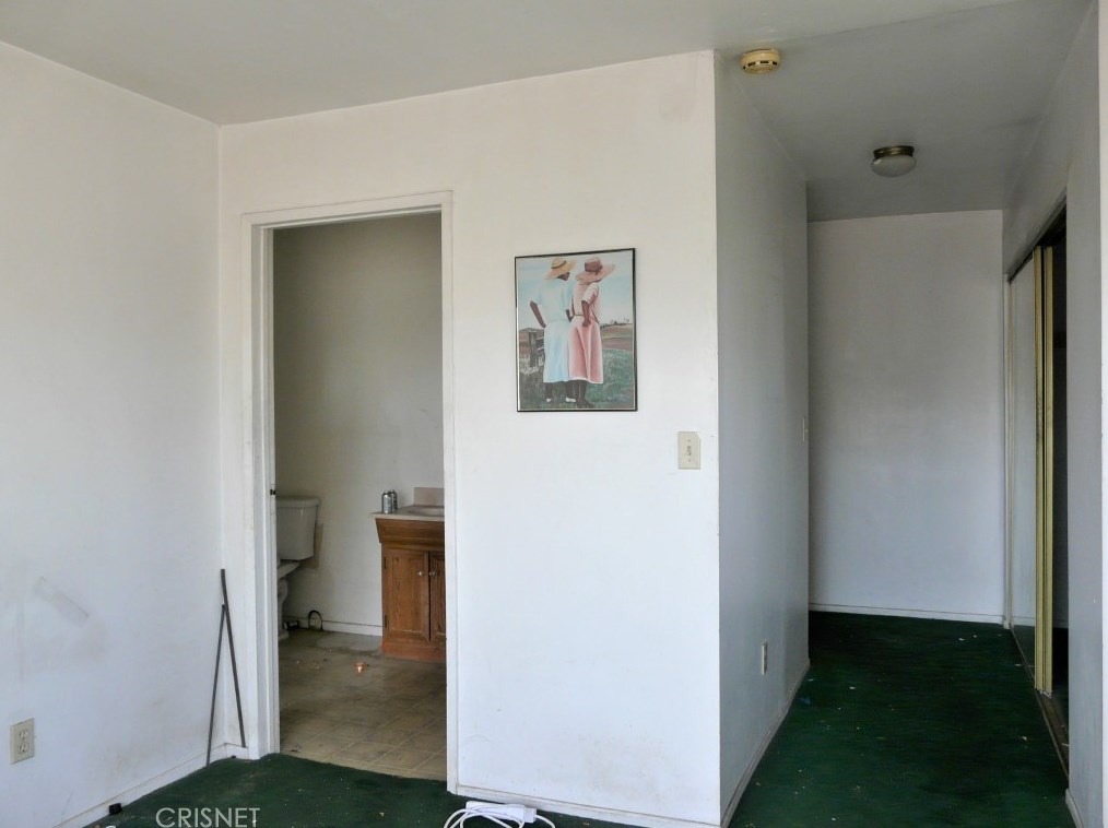 12736 Montford St, Los Angeles CA  91331-1116 exterior