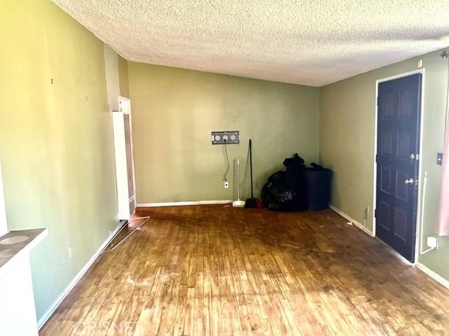 12736 Montford St, Los Angeles CA  91331-1116 exterior
