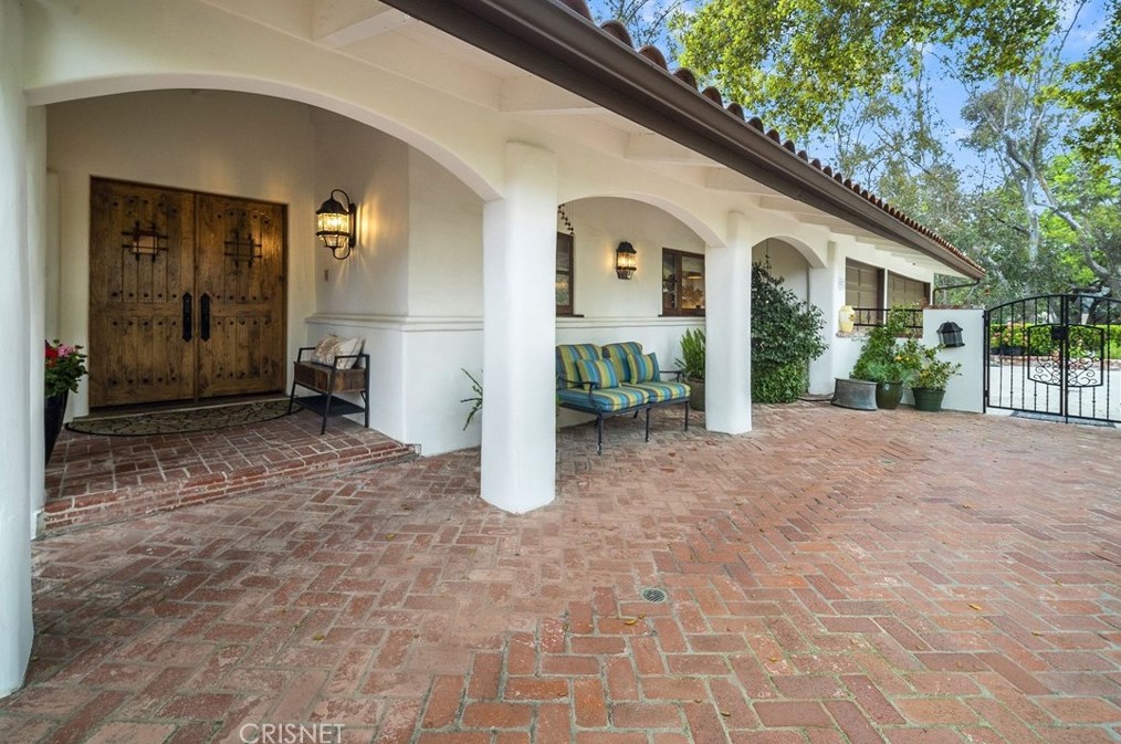31557 Foxfield Dr, Thousand Oaks, CA 91361-4711