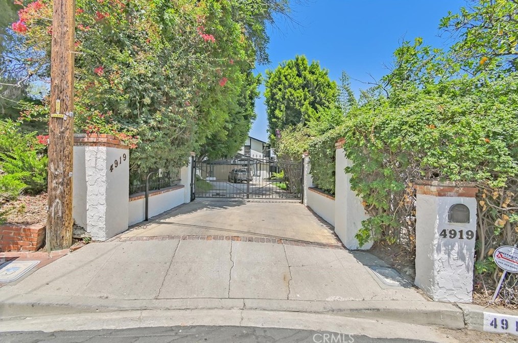 4919 Matula Dr, Los Angeles CA  exterior