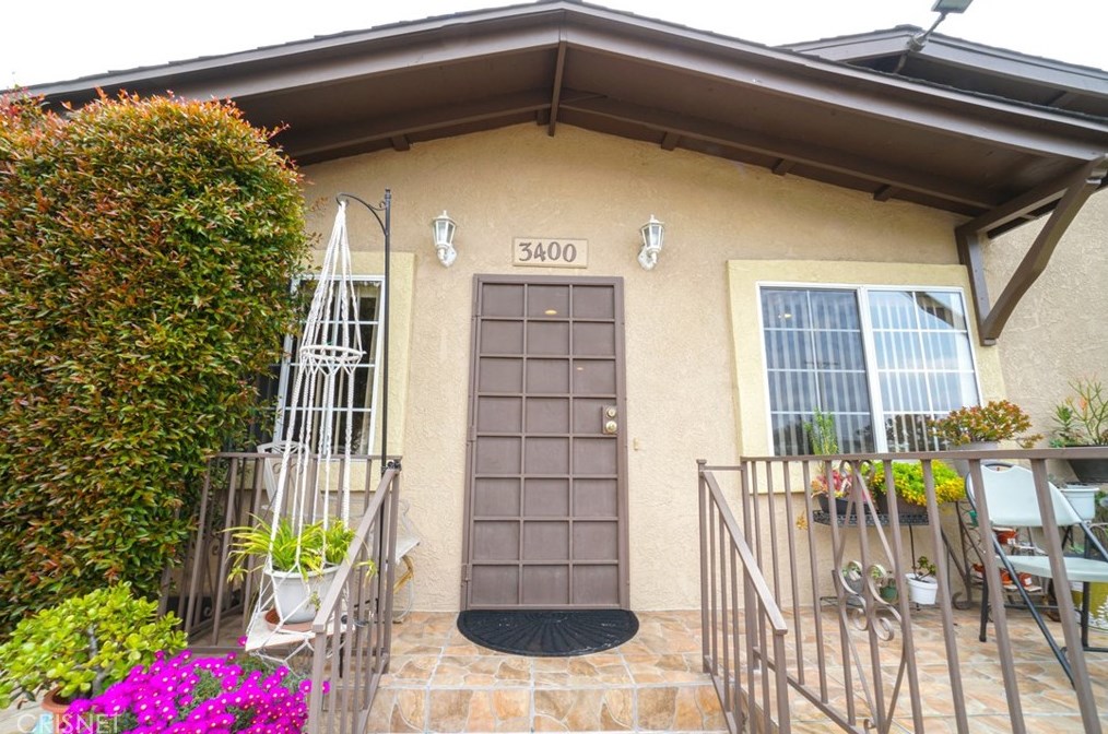 3400 Thorpe Ave, Los Angeles CA  90065-1648 exterior