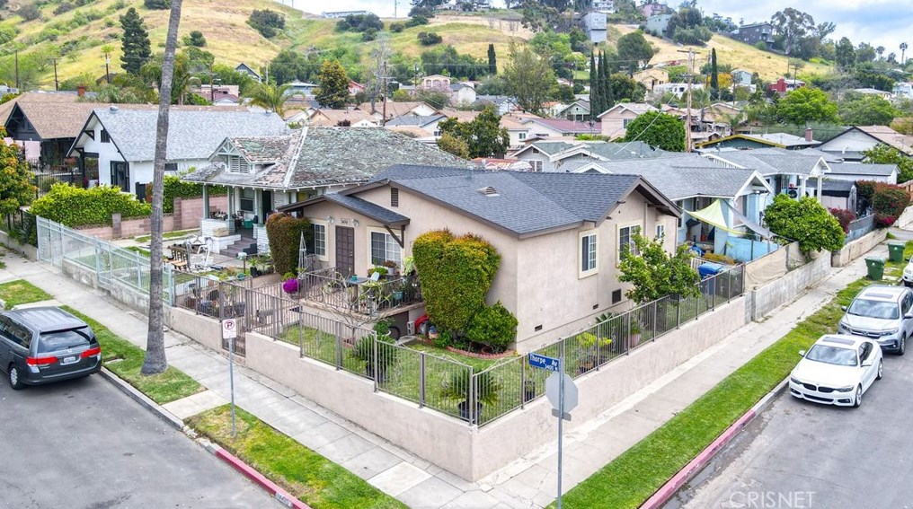 3400 Thorpe Ave, Los Angeles CA  90065-1648 exterior