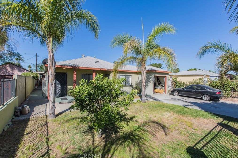9707 Amboy Ave, Los Angeles CA  91331-4118 exterior