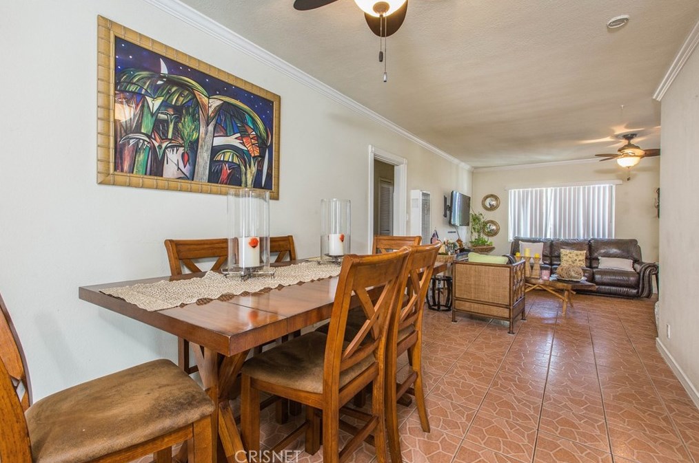 9707 Amboy Ave, Los Angeles CA  91331-4118 exterior