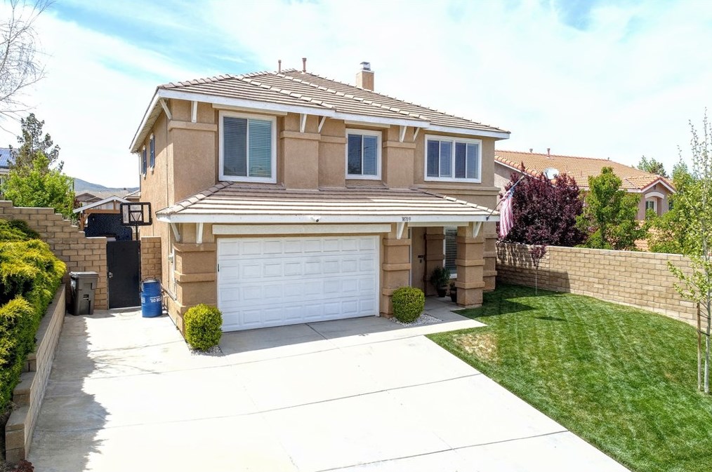 38709 Annette Ave, Palmdale, CA 93551-5400